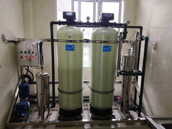 Watermark Plan Volunteers Improve Water, Sanitation in Sichuan